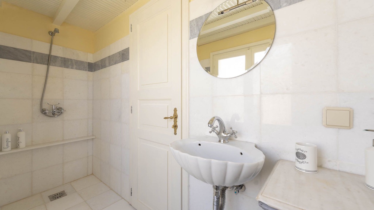 Photo of Bathroom in Ermoupoli