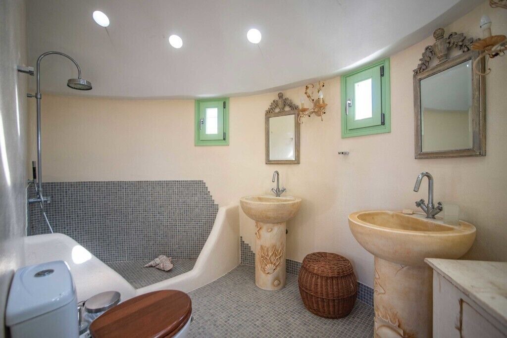 Photo of Bathroom in Plaka