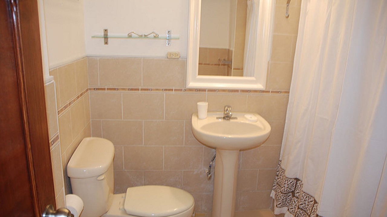 Photo of Bathroom in Los Cerros