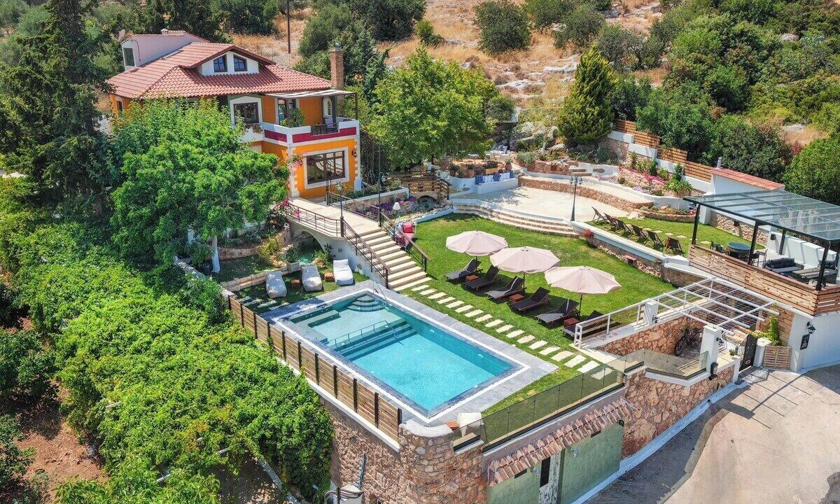 Photo of Outdoor in Gerani