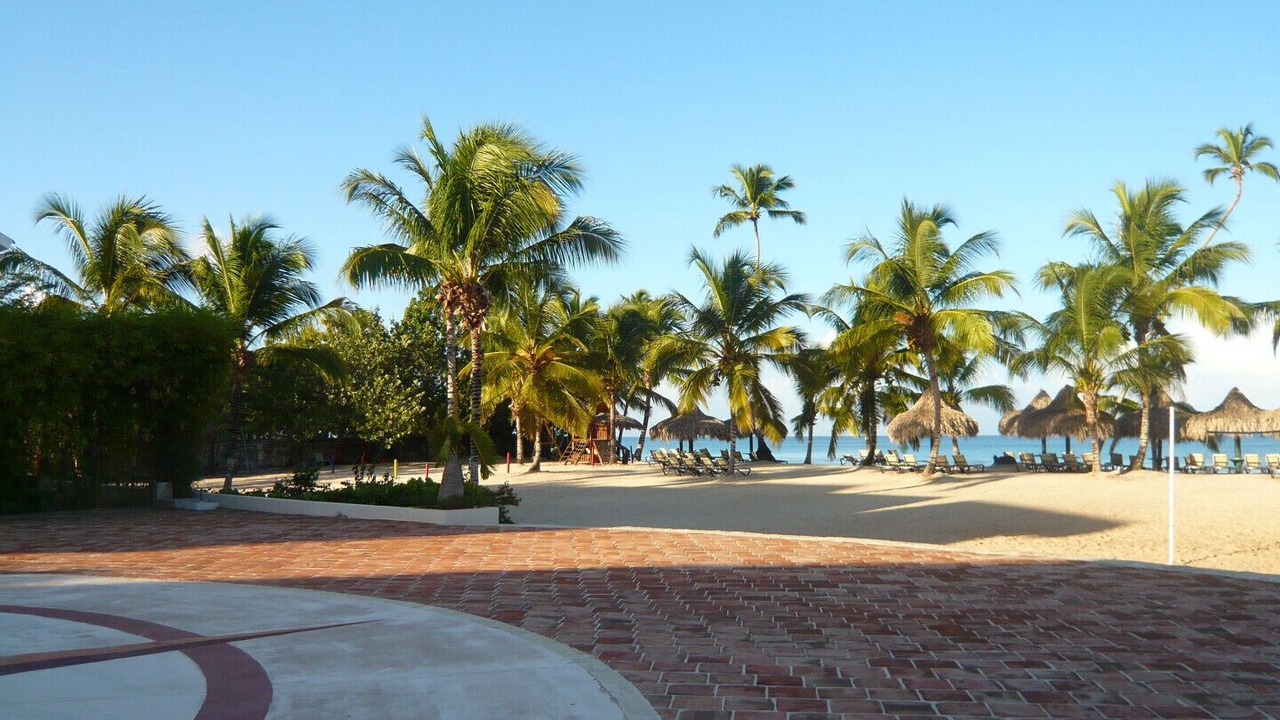 Photo of Others in Dominicus