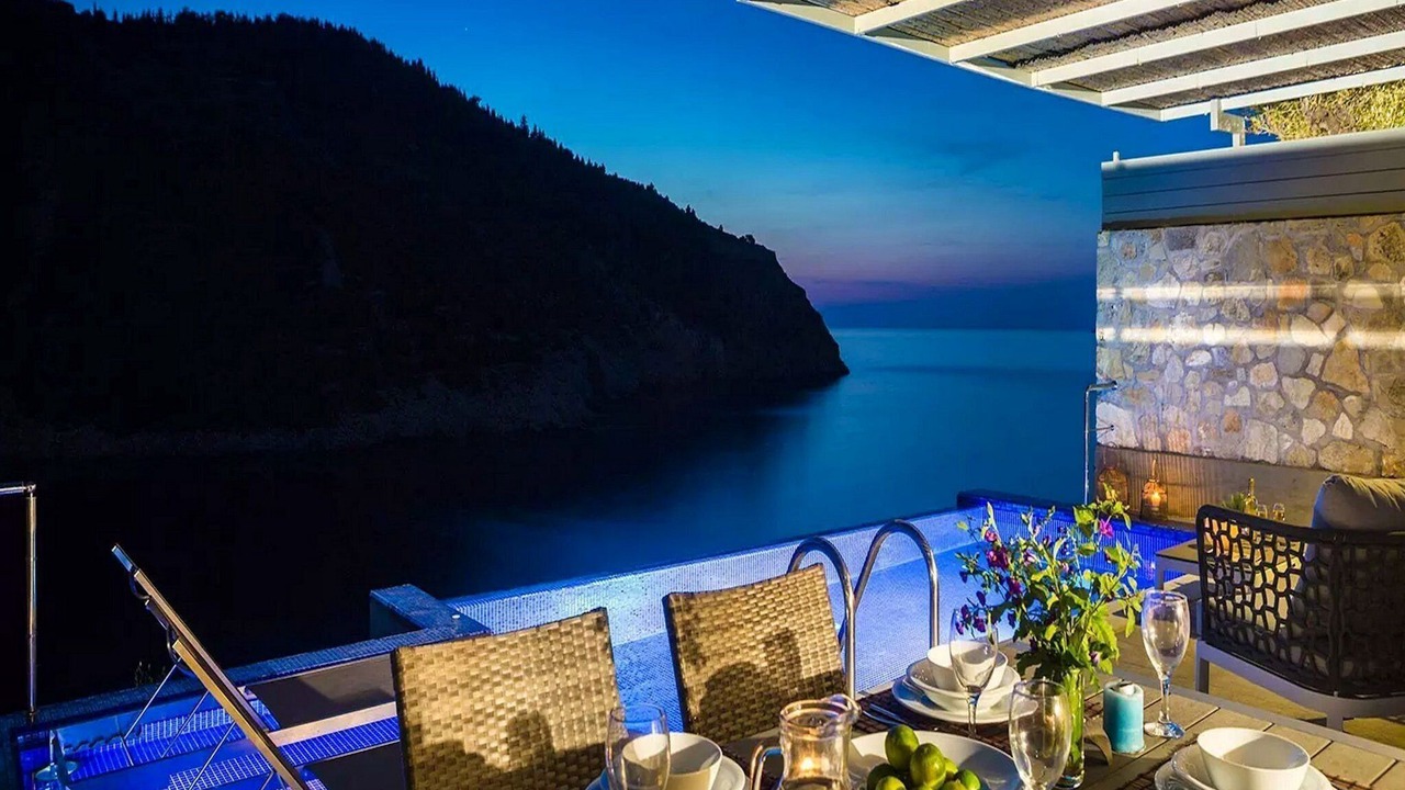 Photo of Others in Assos