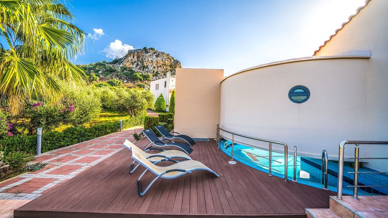 Photo of Outdoor in Nopigia