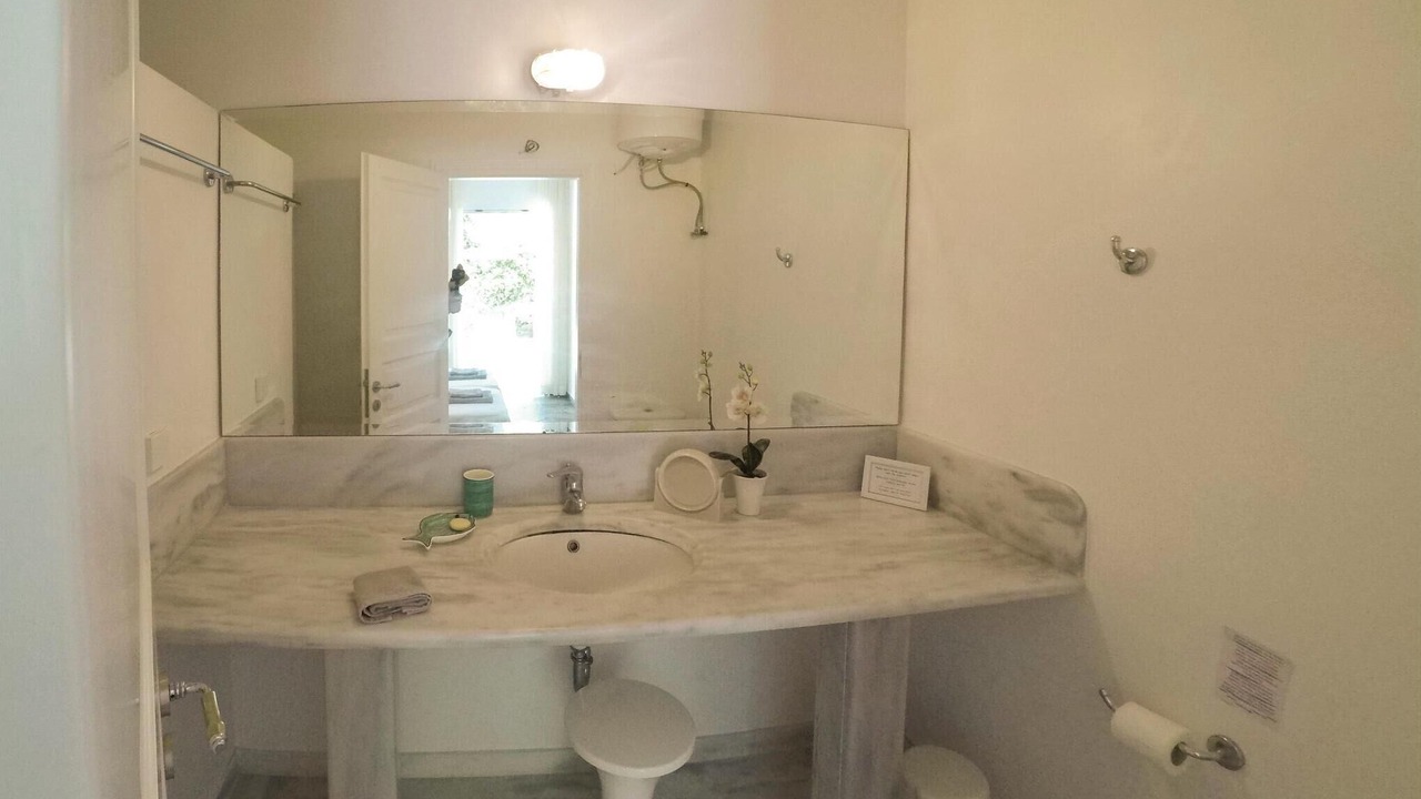 Photo of Bathroom in Agios Emilianos