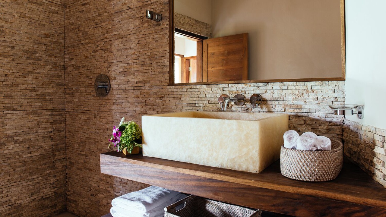 Photo of Bathroom in Suraberata