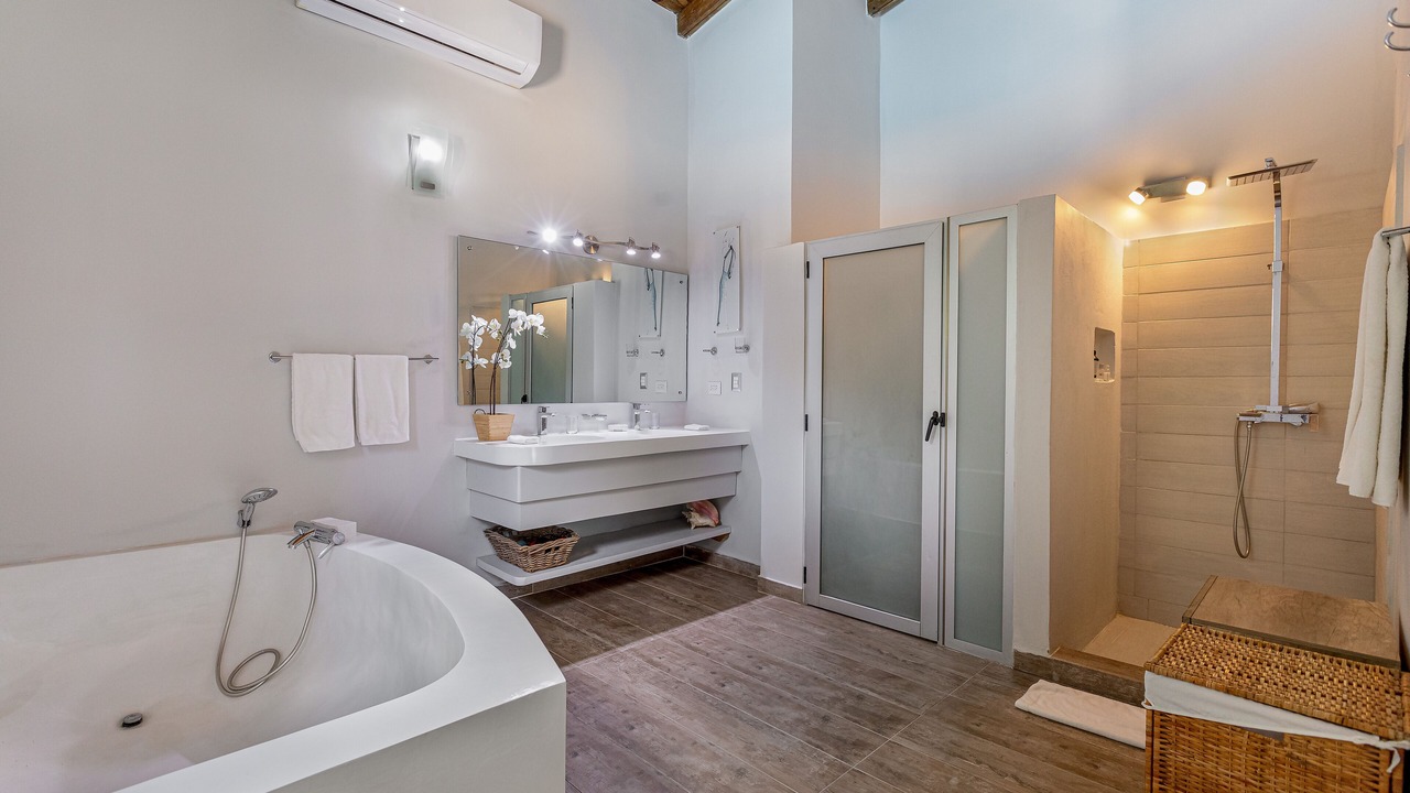 Photo of Bathroom in Los Lagos