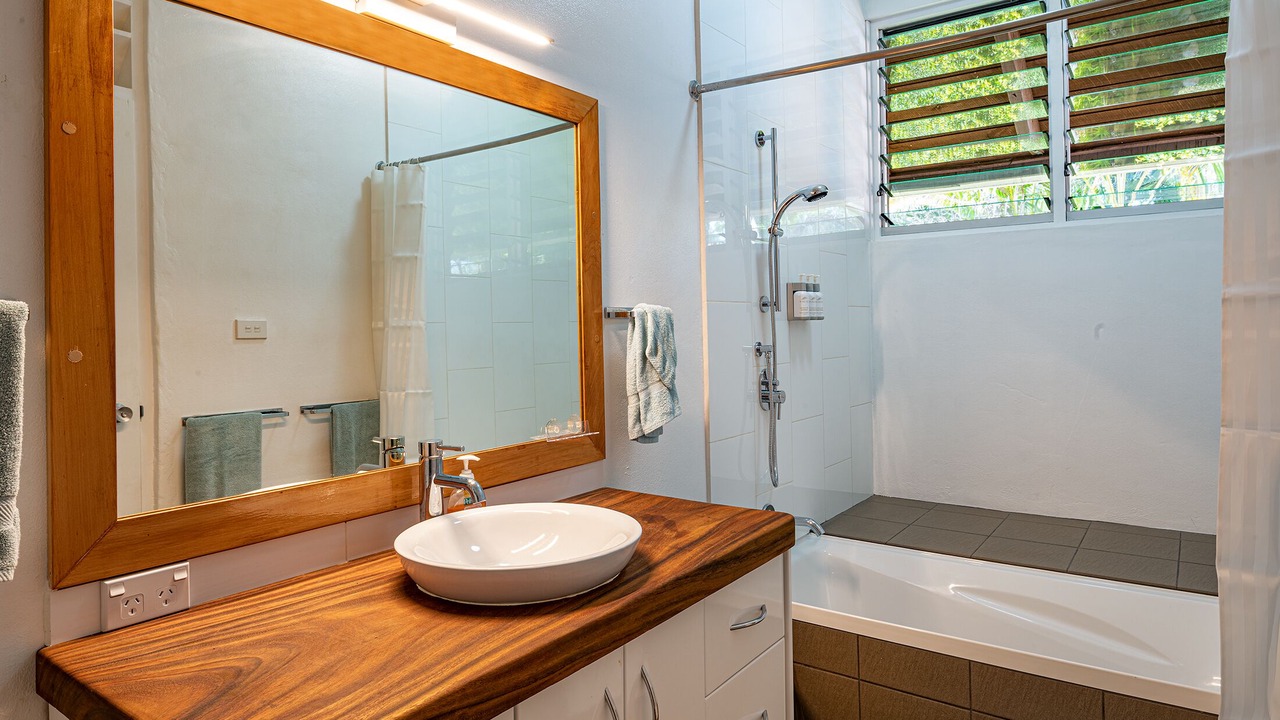 Photo of Bathroom in Pacific Harbour