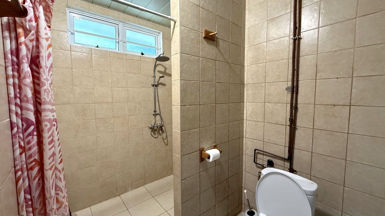Photo of Bathroom in Nu'urua