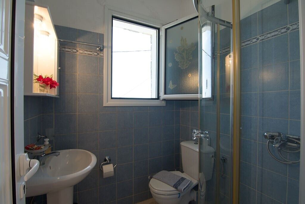 Photo of Bathroom in Achlia
