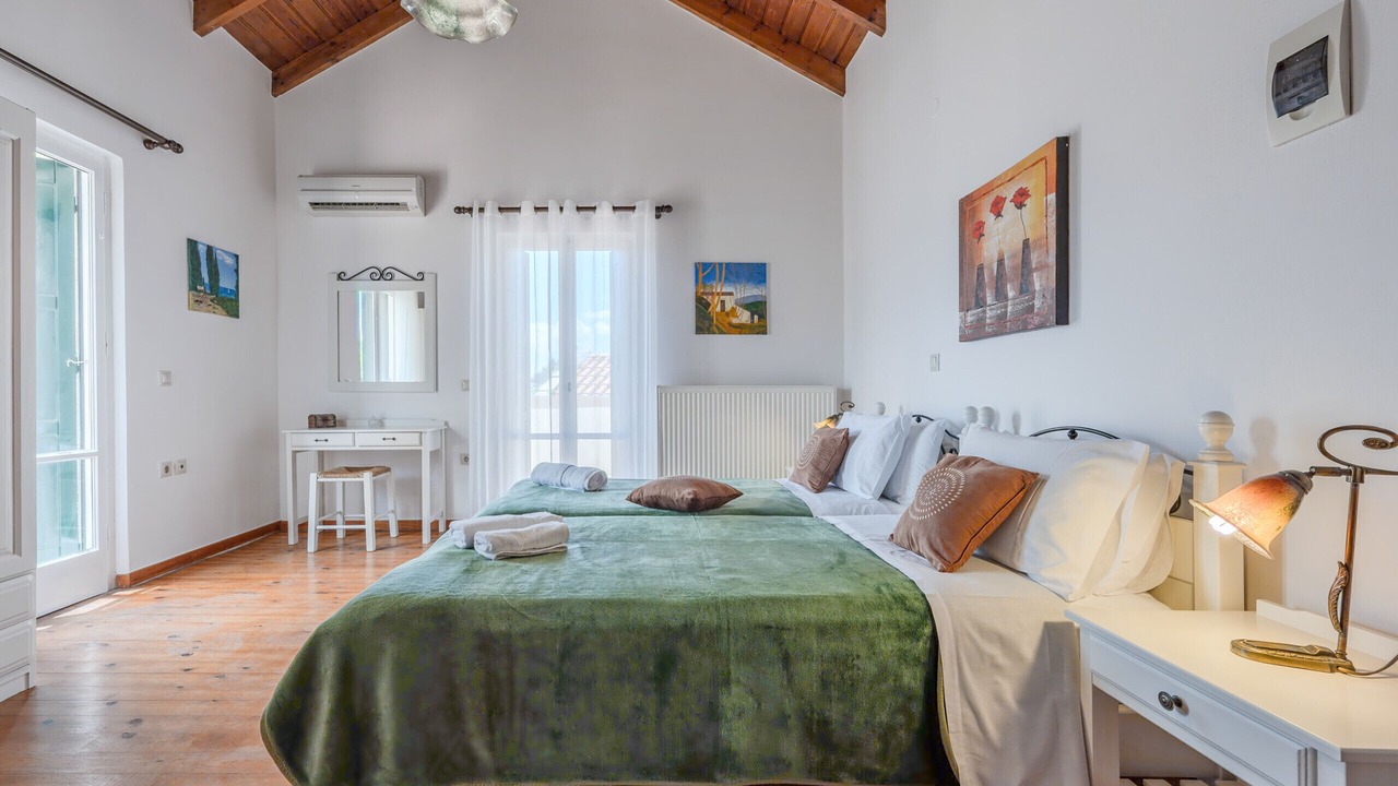 Photo of Bedroom in Douliana