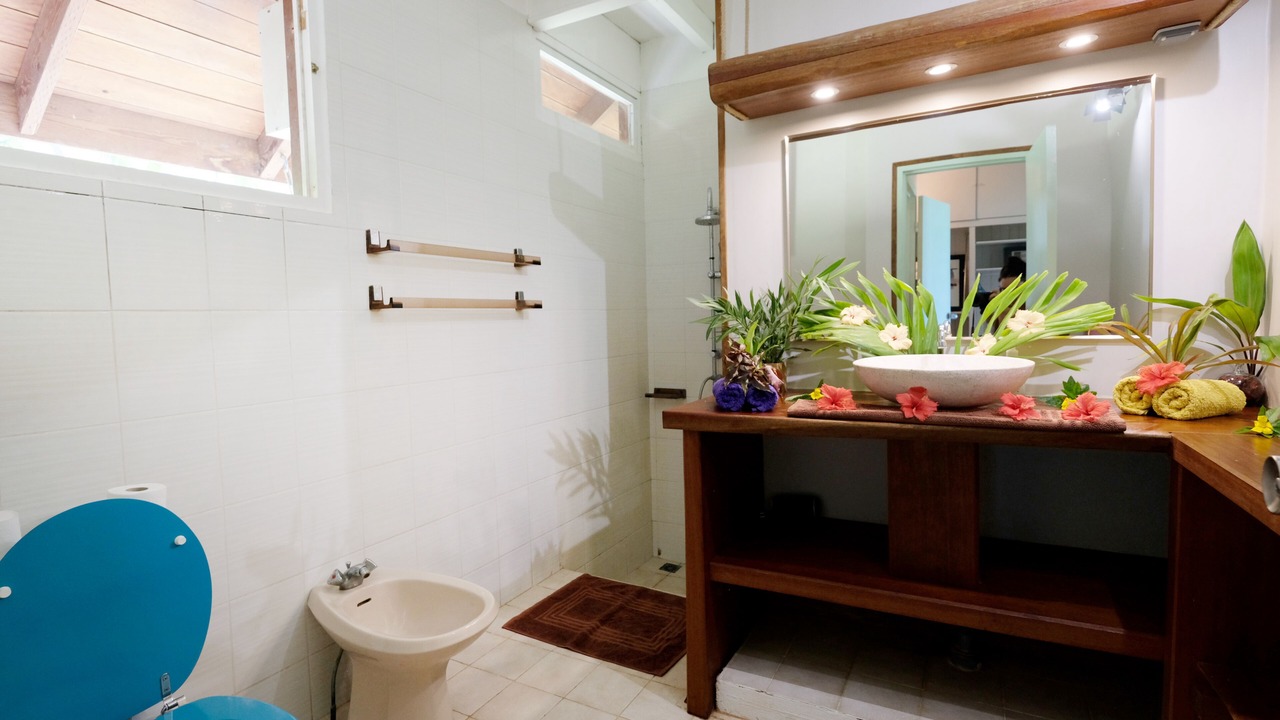 Photo of Bathroom in Tiahura