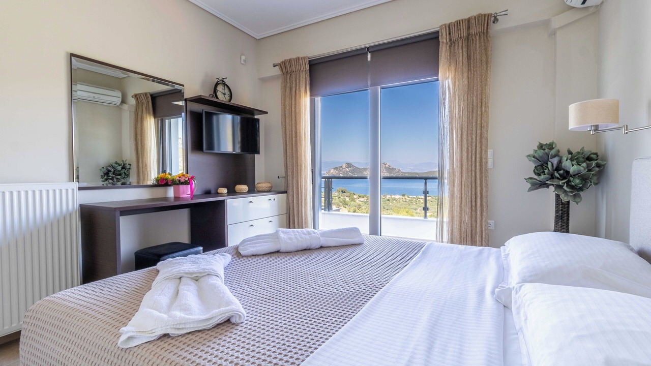 Photo of Bedroom in Limni Vouliagmenis