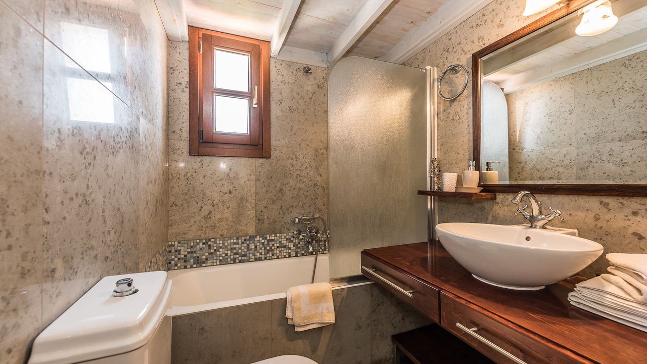 Photo of Bathroom in Maleme