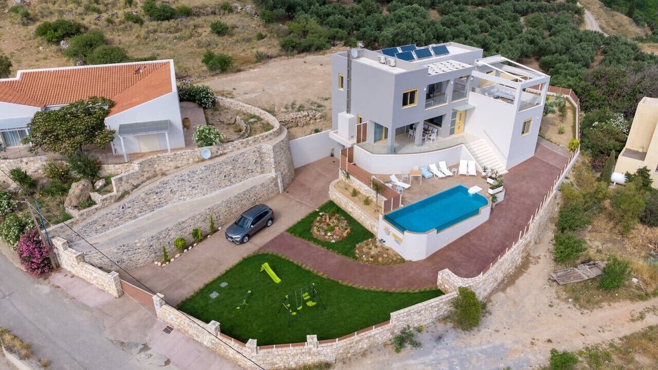 Photo of Outdoor in Mariou