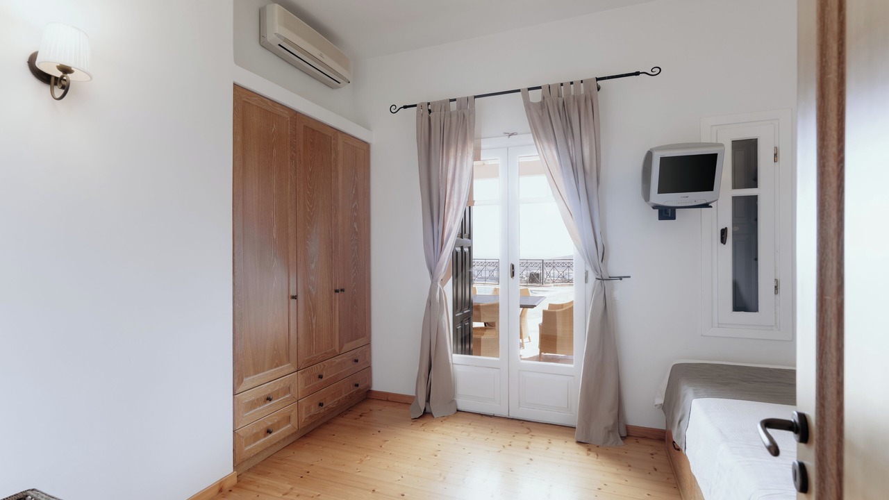 Photo of Bedroom in Paleopolis