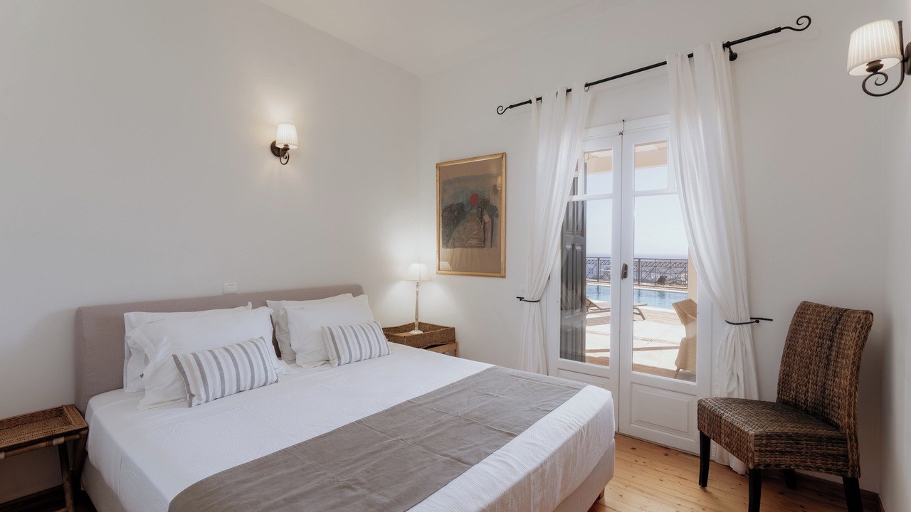 Photo of Bedroom in Paleopolis