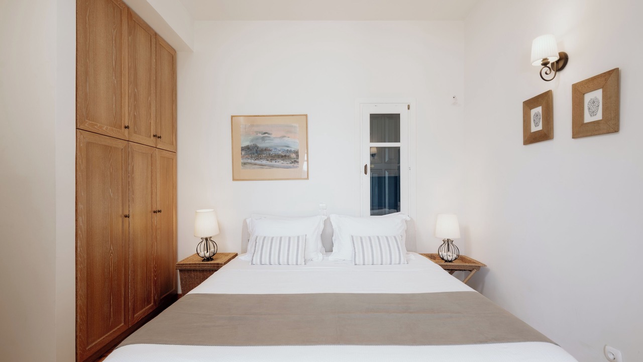 Photo of Bedroom in Paleopolis