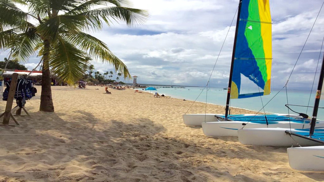 Photo of Others in Dominicus