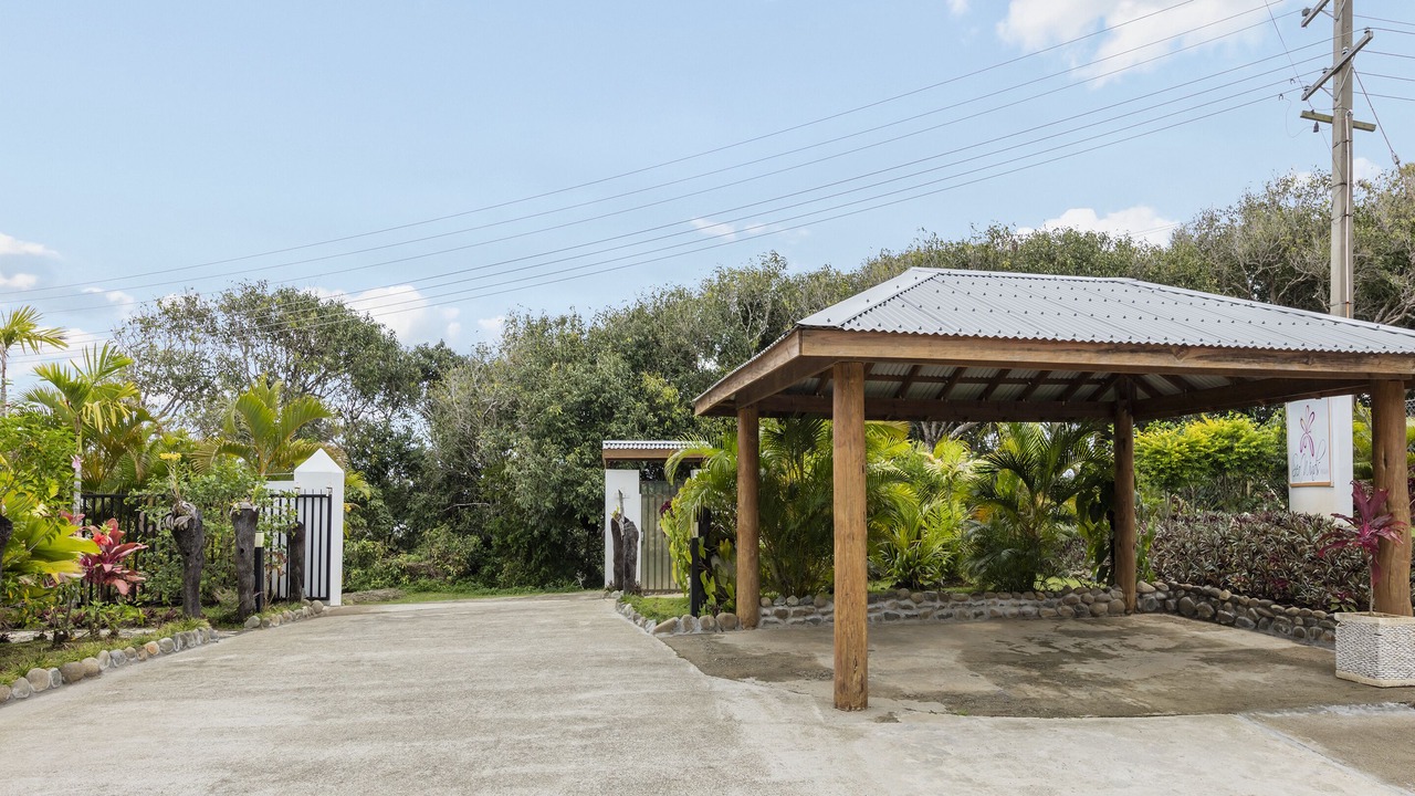 Photo of Outdoor in Tagaqe