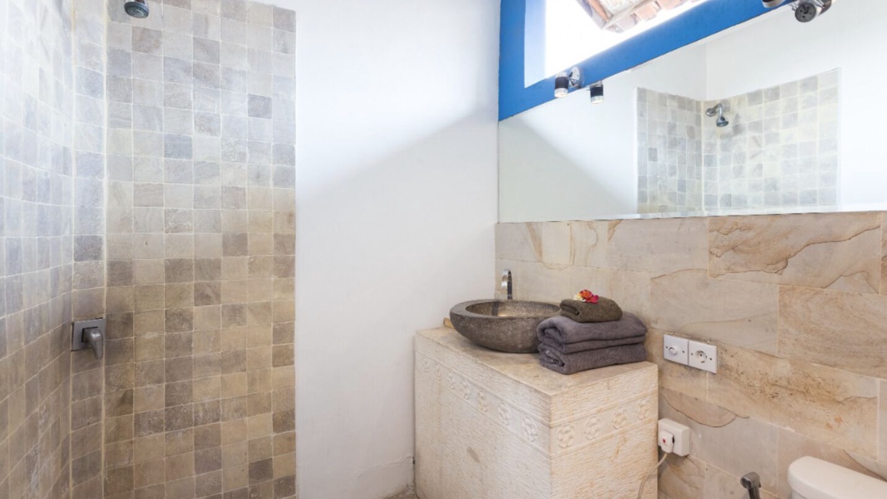 Photo of Bathroom in Laksmana