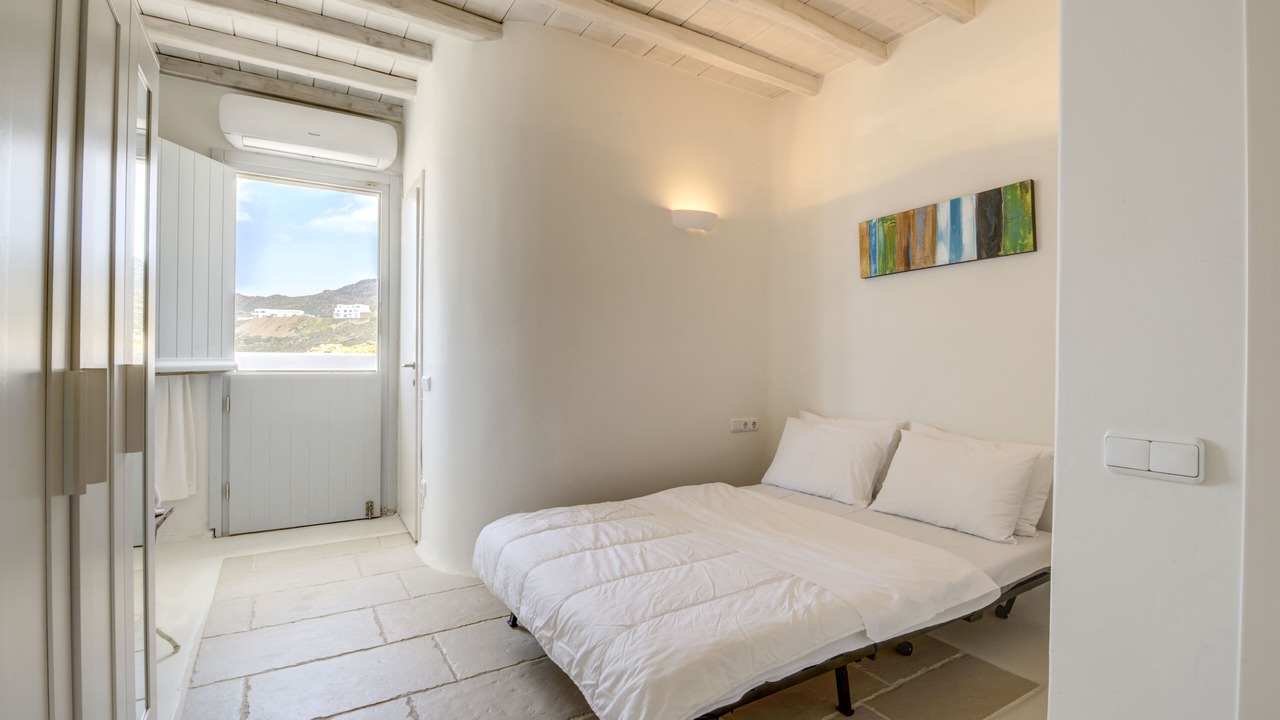 Photo of Bedroom in Faros Armenistis
