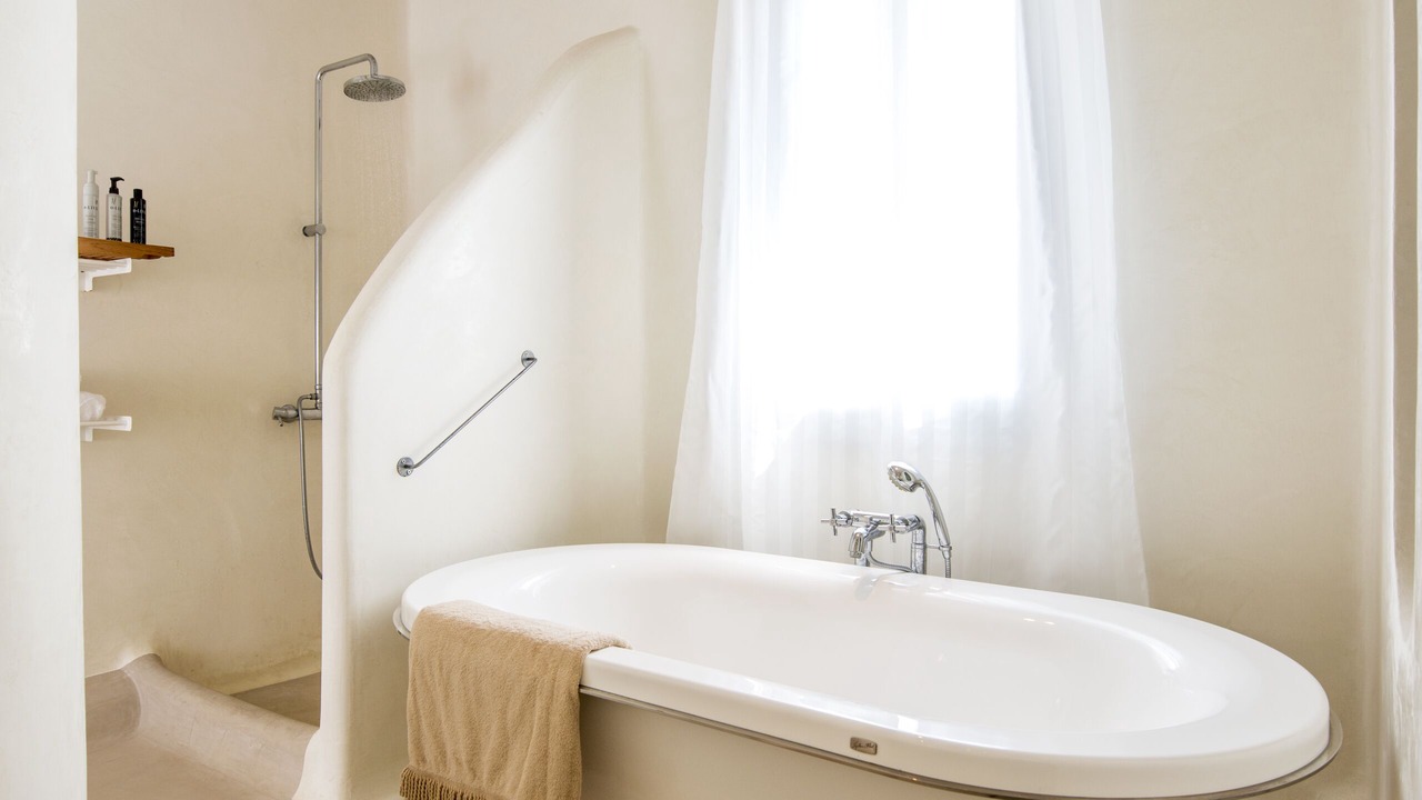Photo of Bathroom in Faros Armenistis