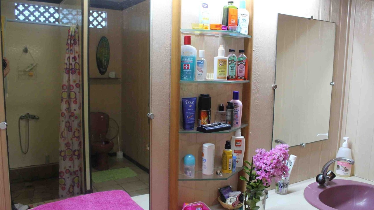 Photo of Bathroom in Nu'urua