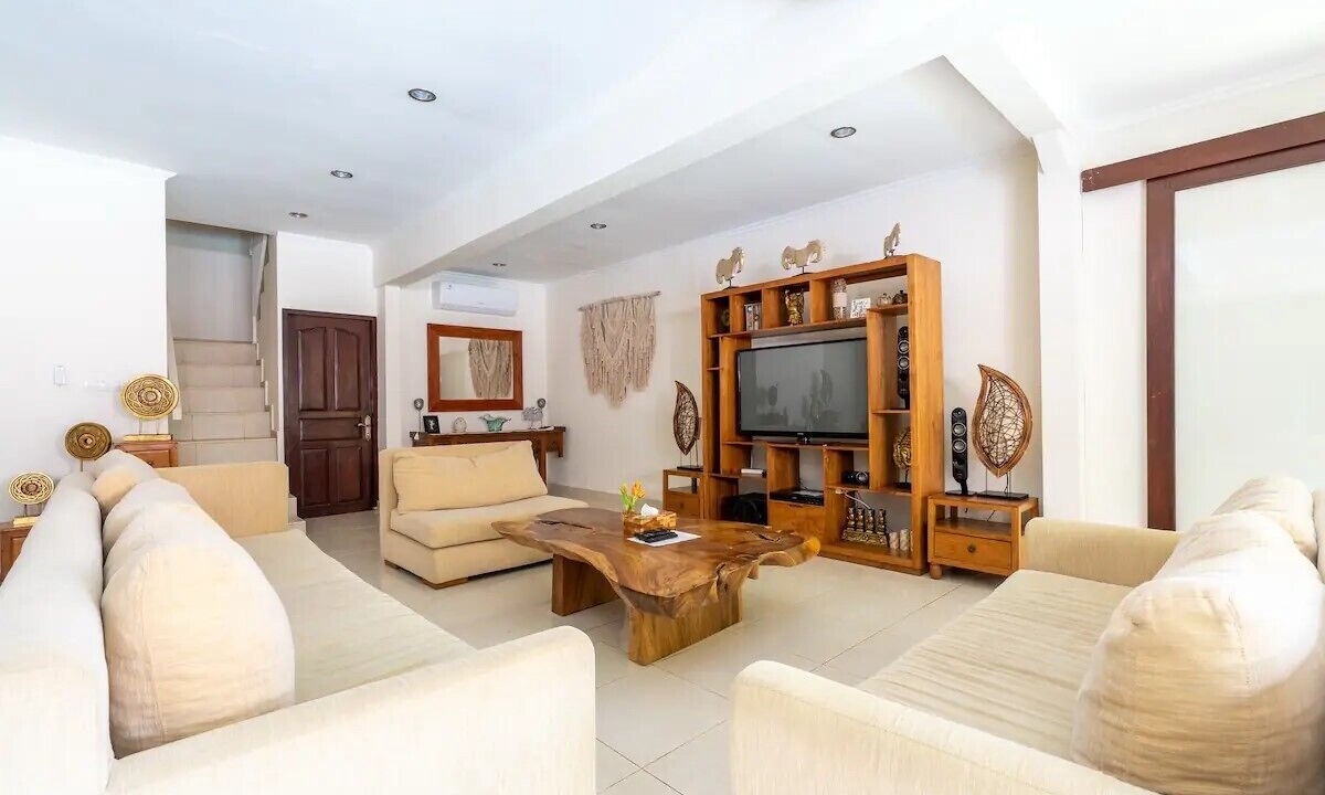 Photo of Livingroom in Sunset Road