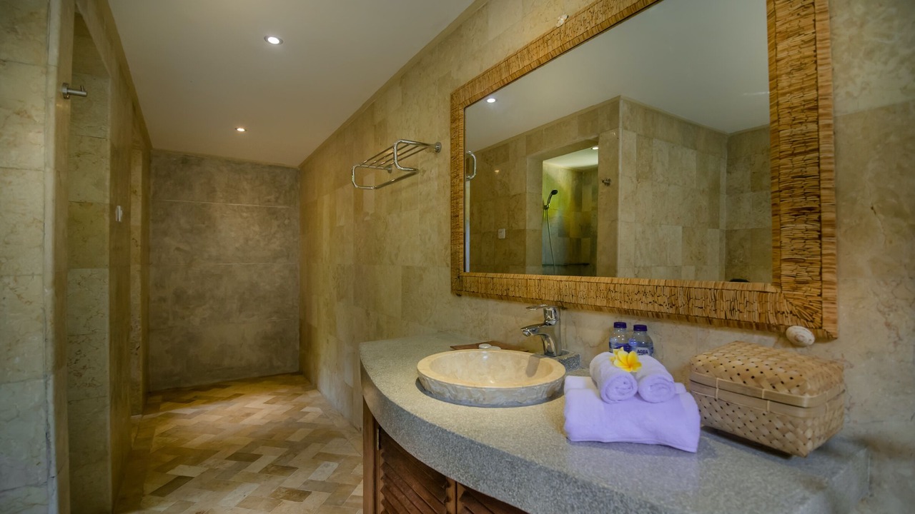 Photo of Bathroom in Tibubeneng