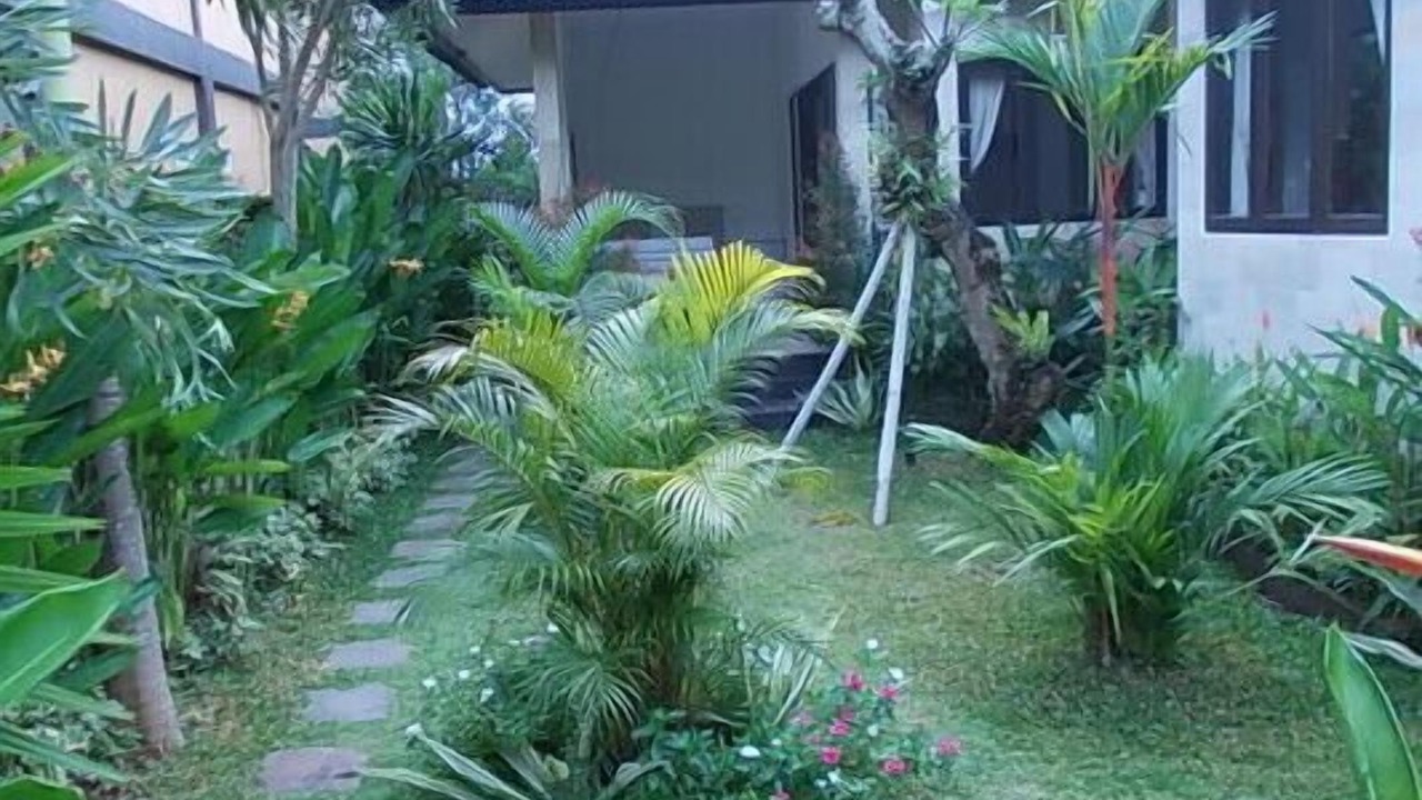 Photo of Others in Penestanan