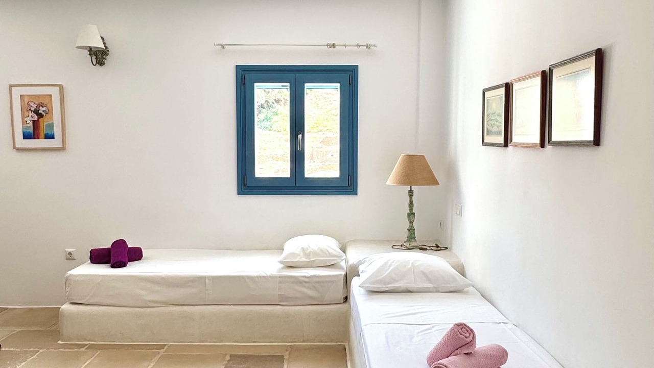 Photo of Bedroom in Ios