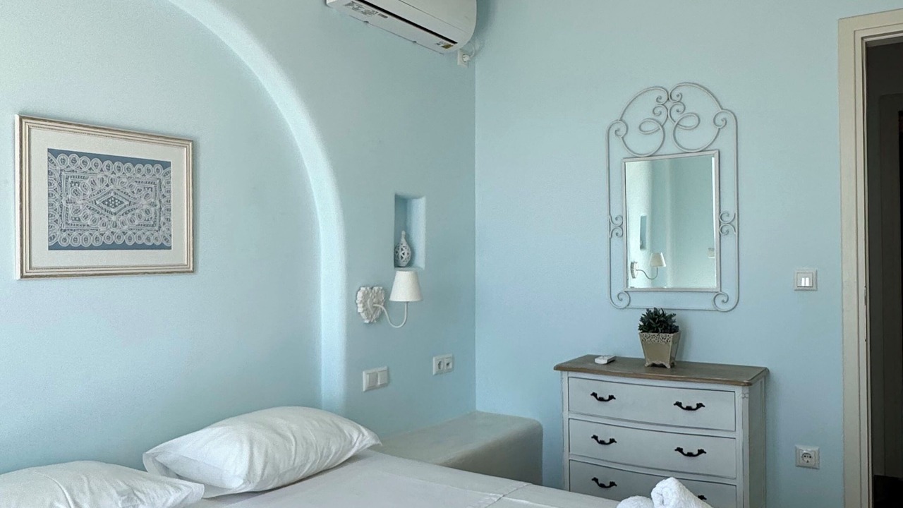 Photo of Bedroom in Ios