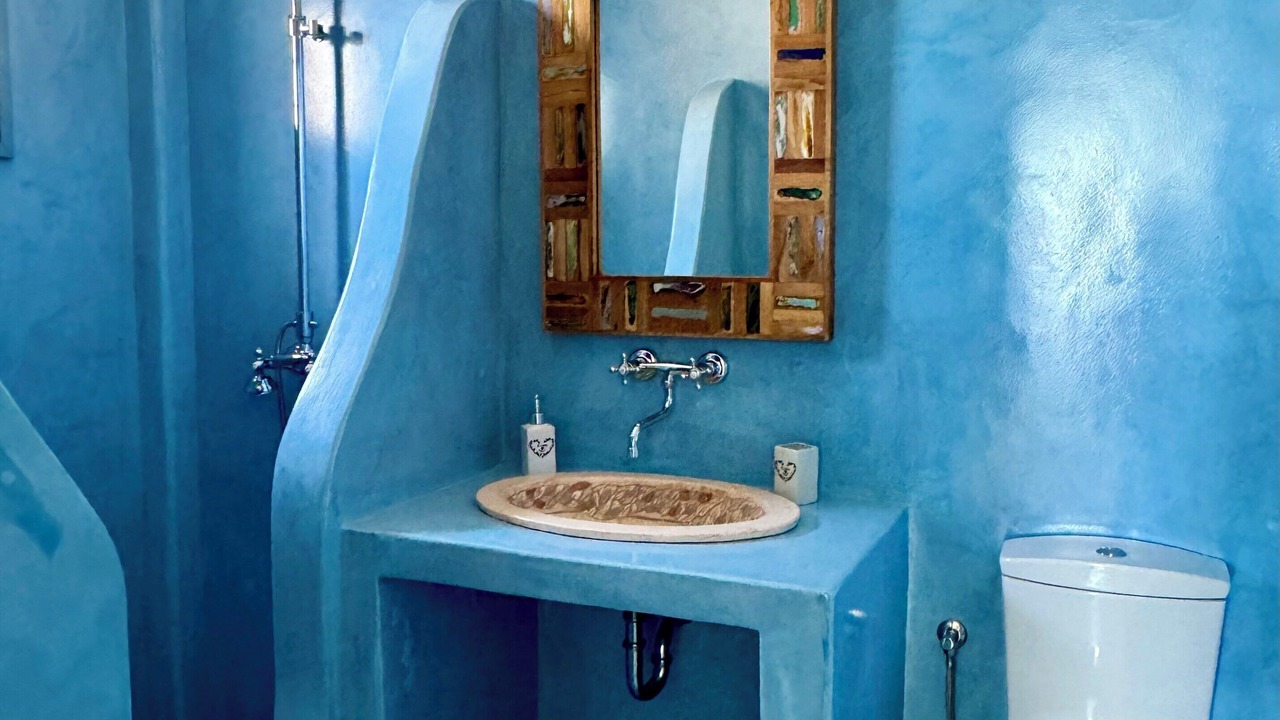 Photo of Bathroom in Ios