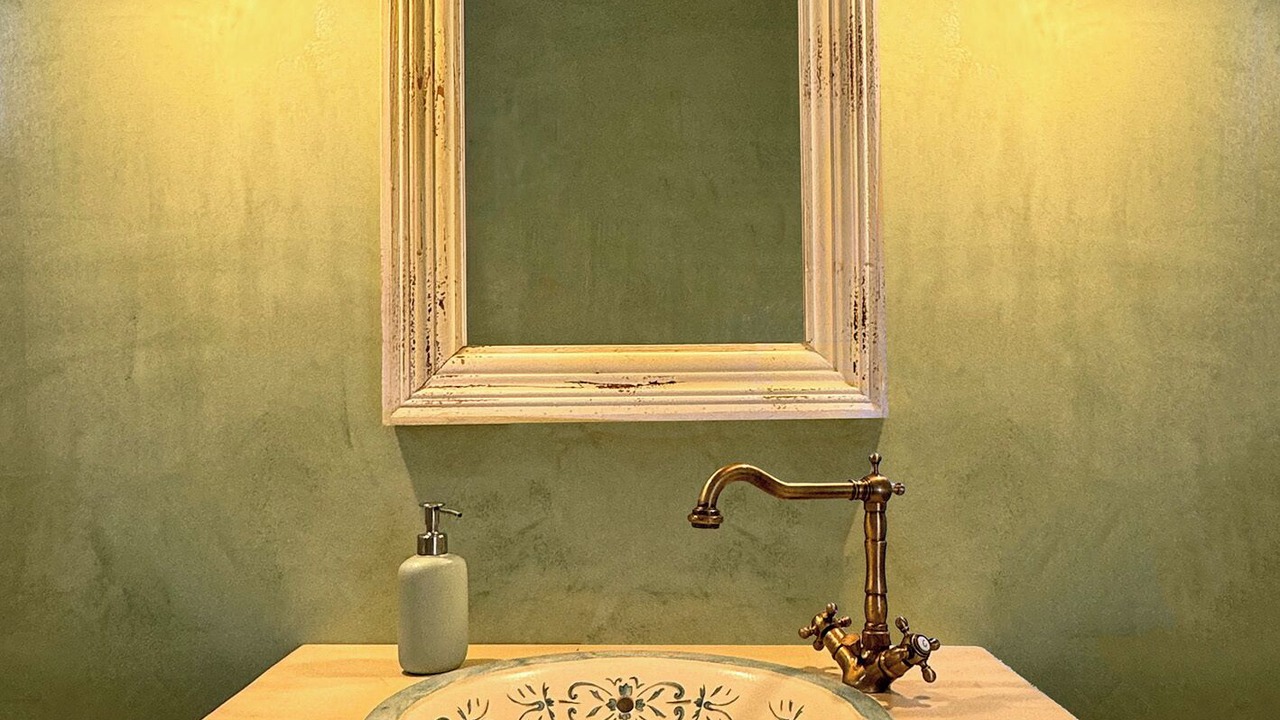 Photo of Bathroom in Ios