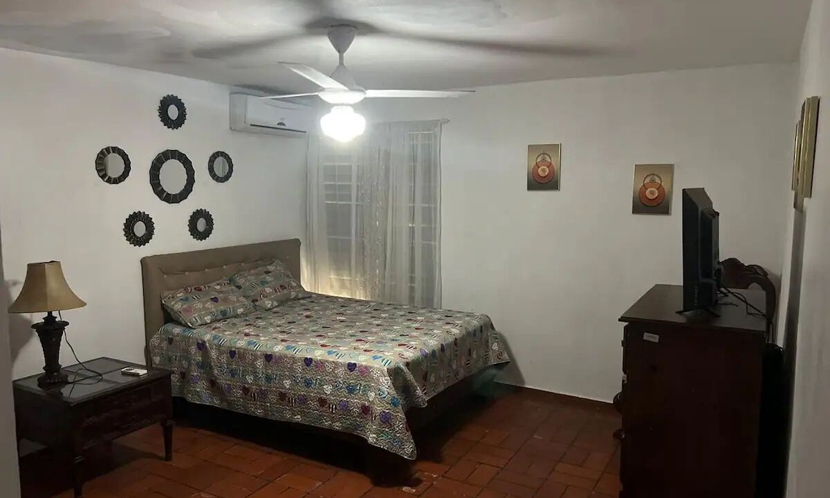 Photo of Bedroom in Costambar