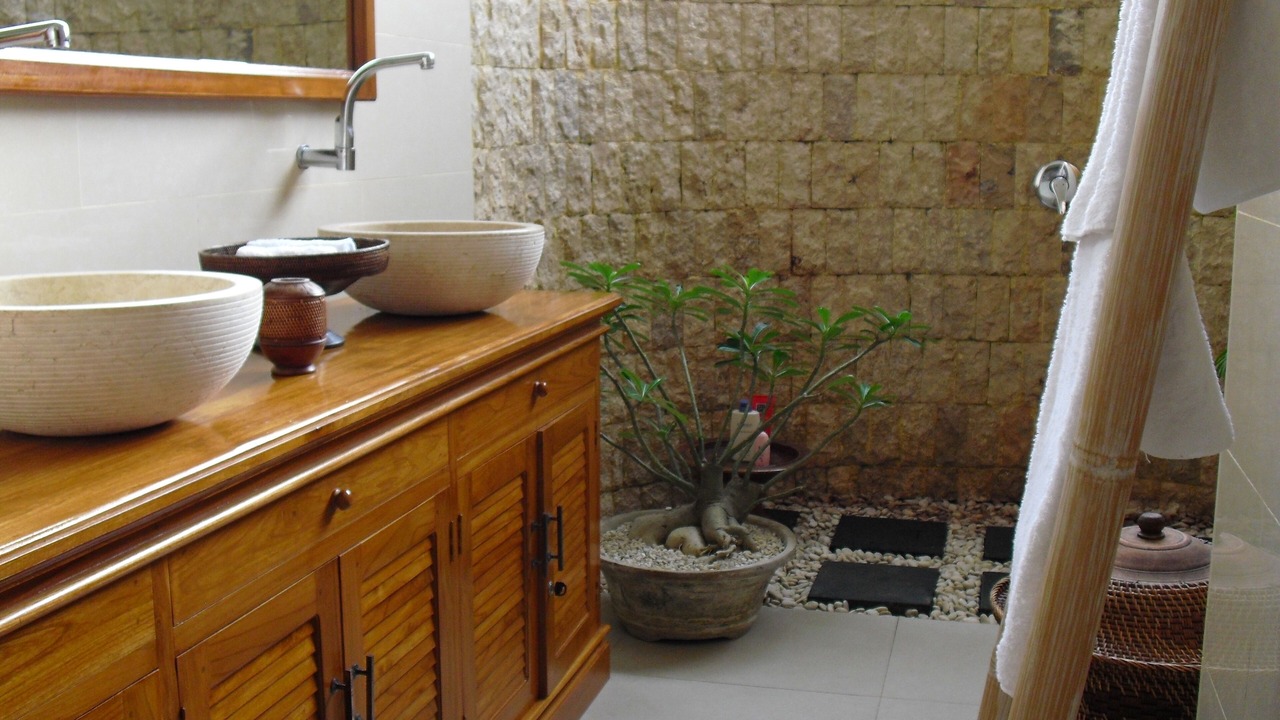 Photo of Bathroom in Umeanyar