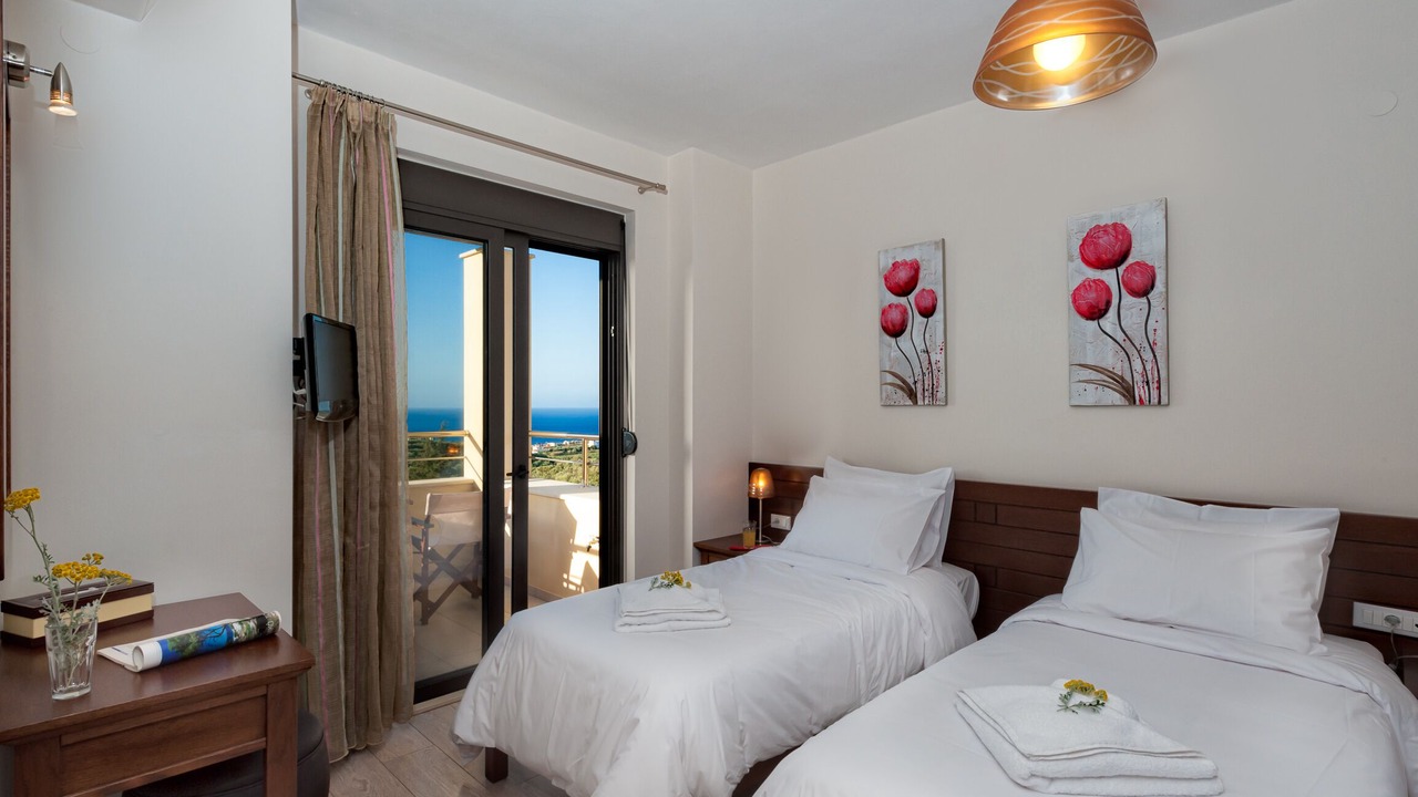 Photo of Bedroom in Stalos