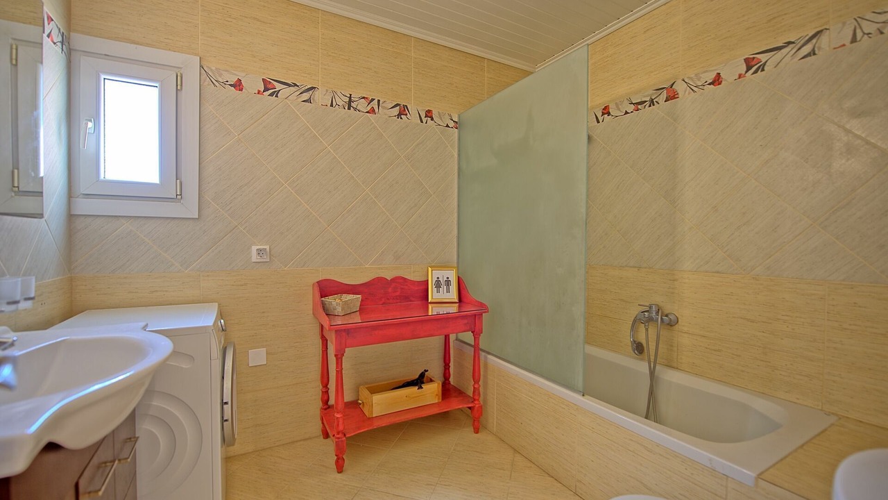 Photo of Bathroom in Roda