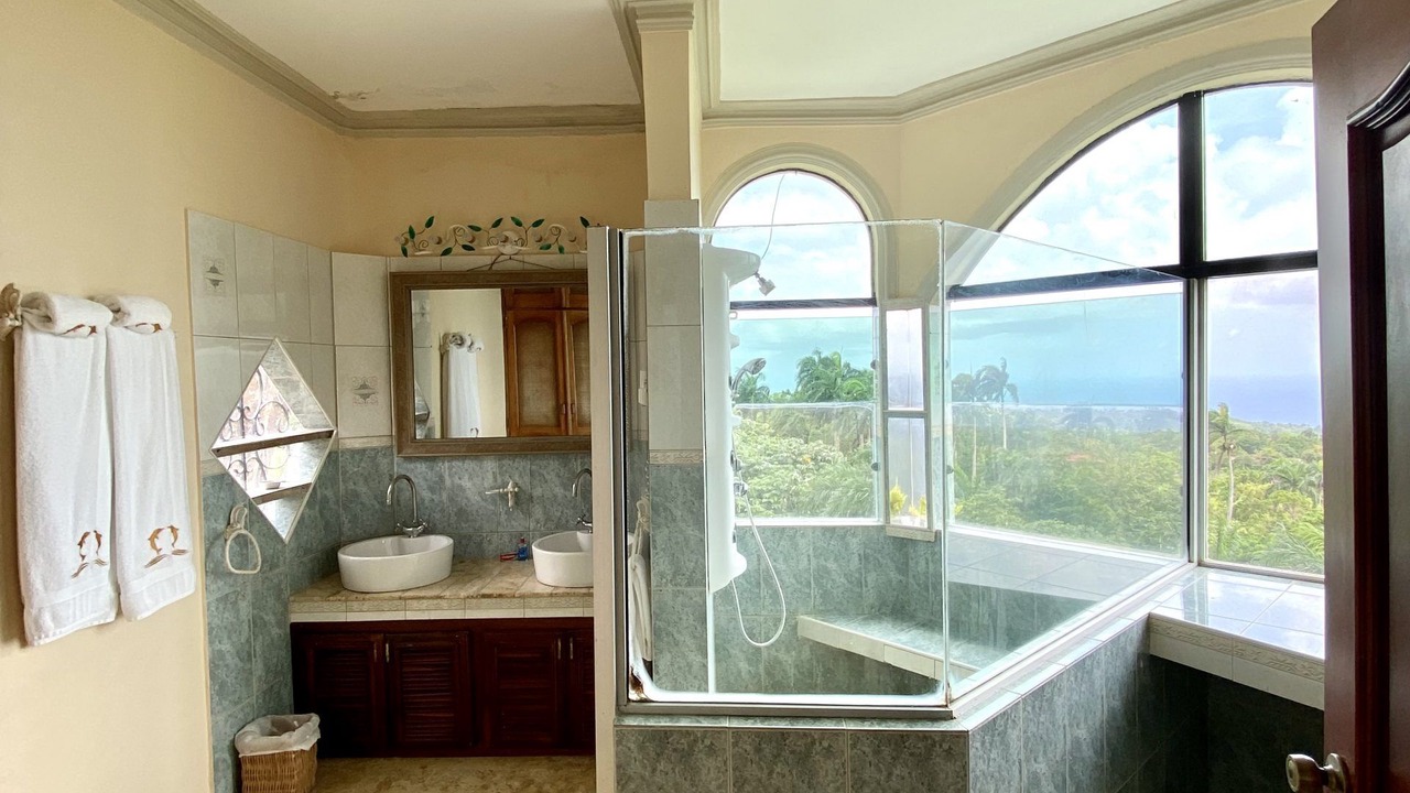 Photo of Bathroom in Cabrera