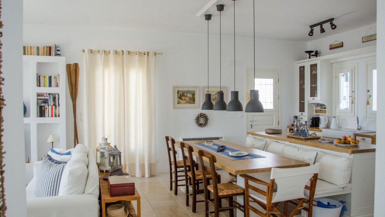 Photo of Livingroom in Ios Town