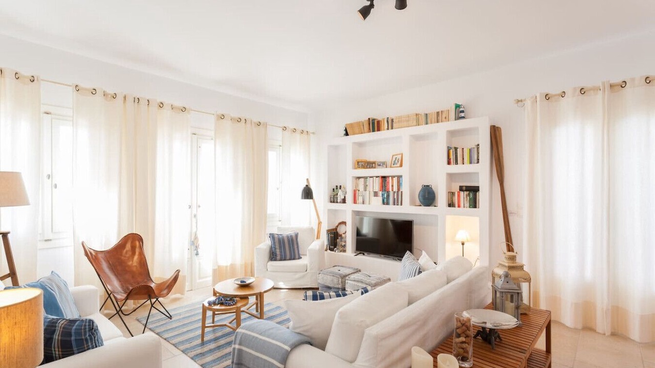 Photo of Livingroom in Ios Town