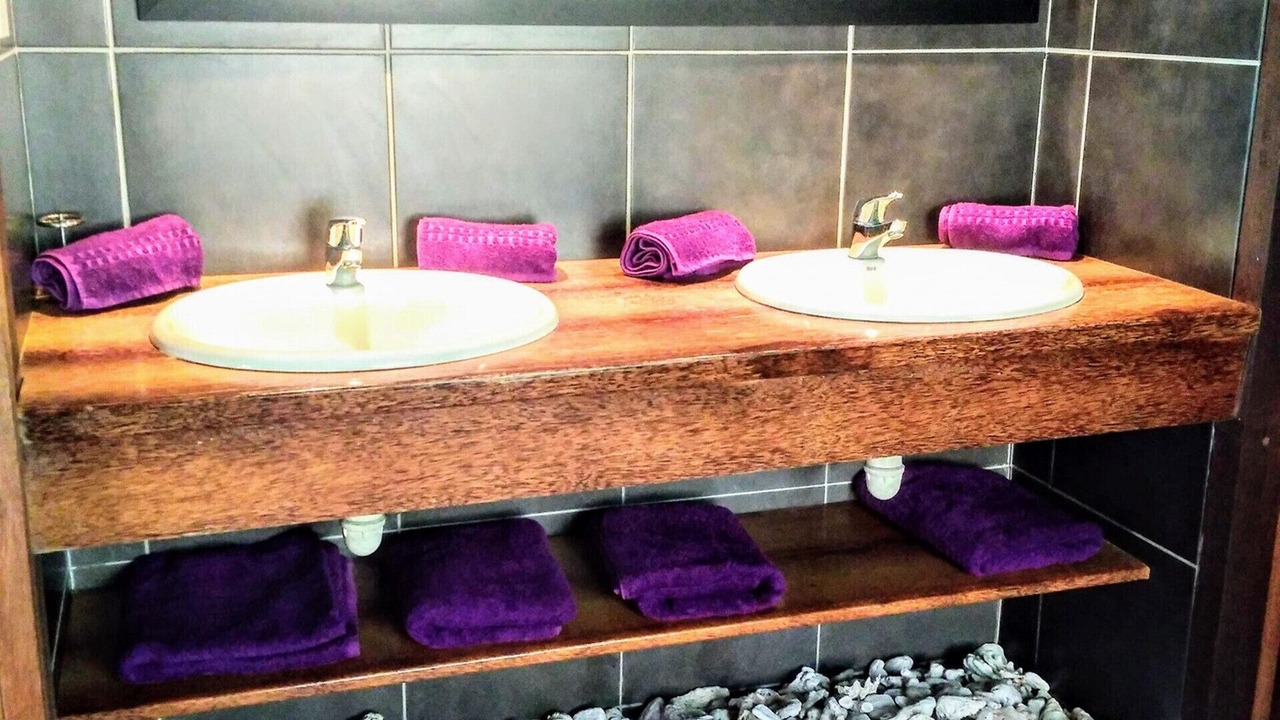 Photo of Bathroom in Moorea-Maiao