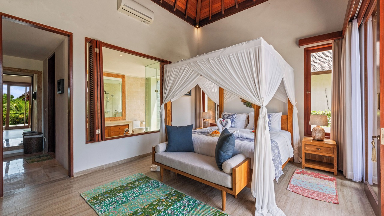 Photo of Bedroom in Tegal Mengkeb