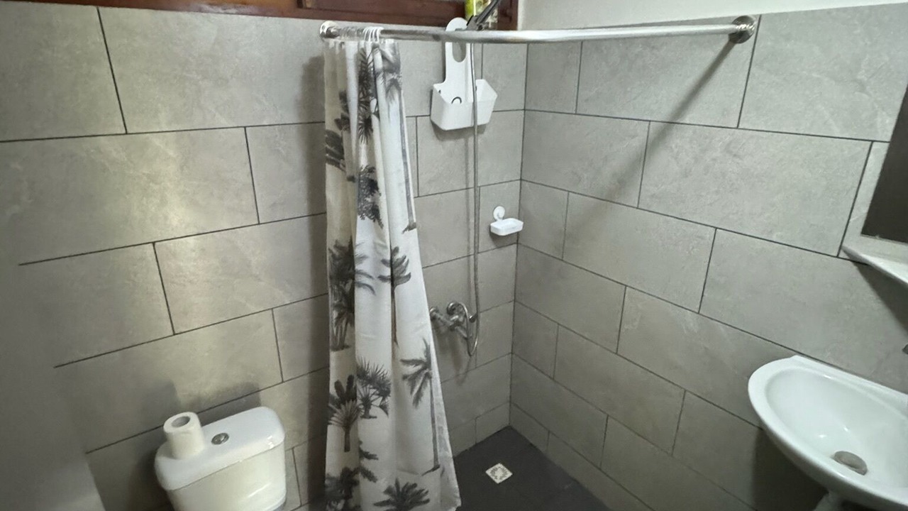 Photo of Bathroom in Moorea-Maiao