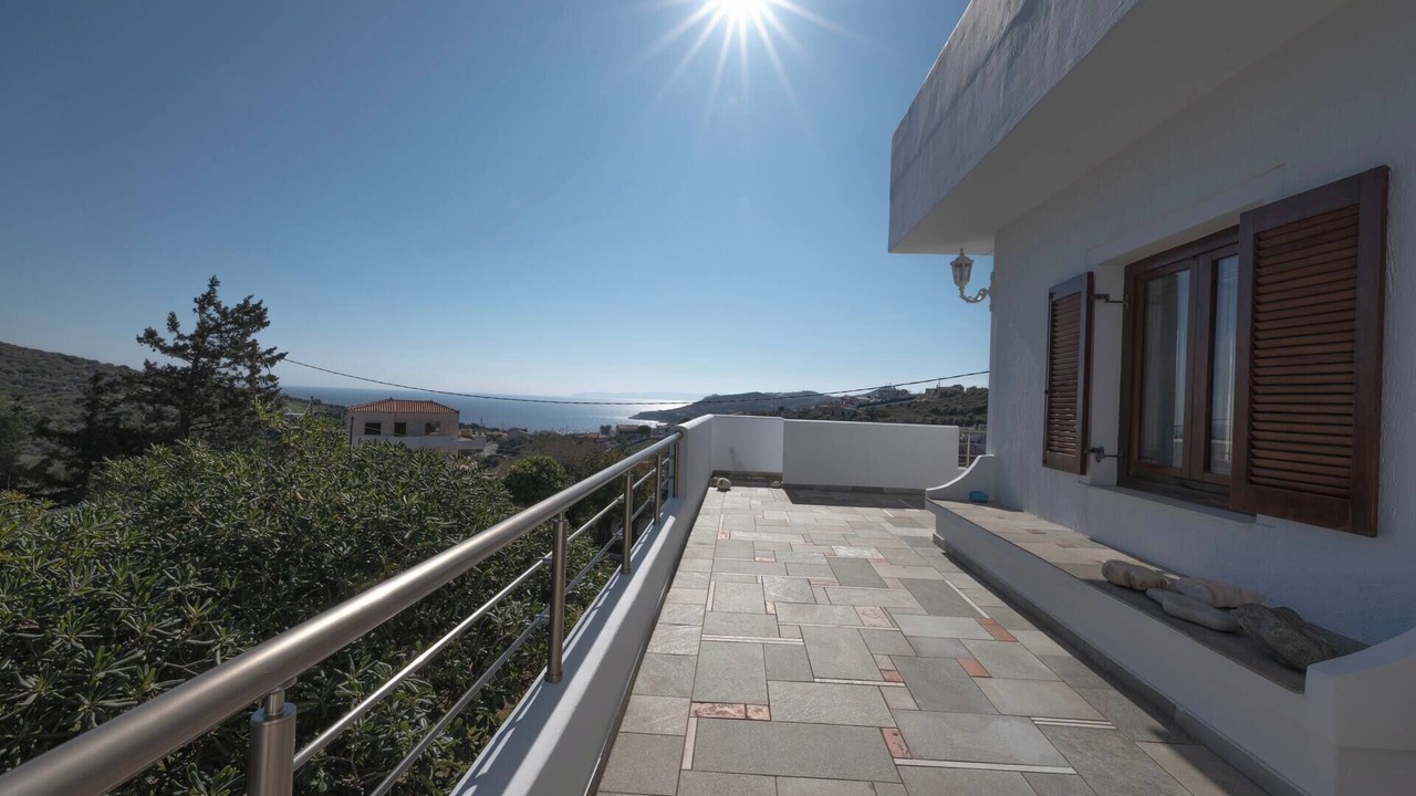 Photo of Patio Balcony in Ormos Agiou Ioannou