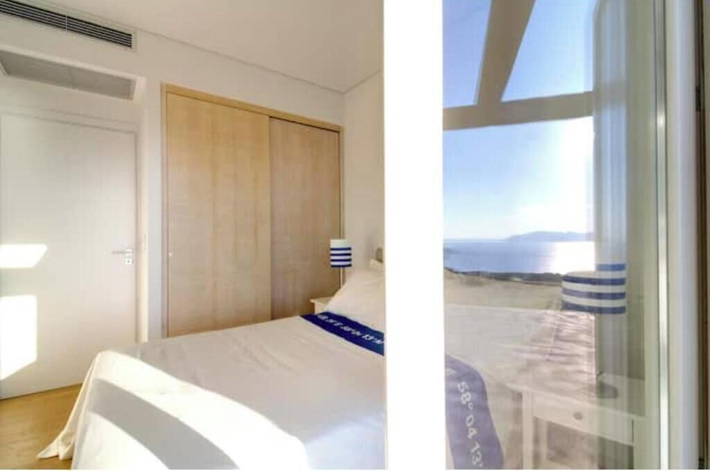 Photo of Bedroom in Ios