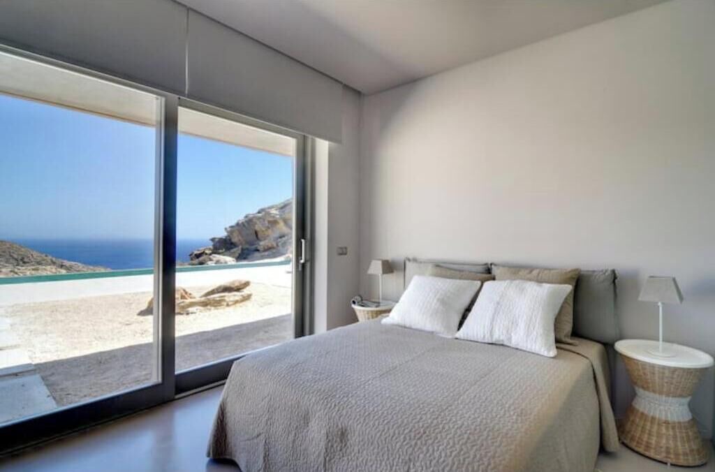 Photo of Bedroom in Ios