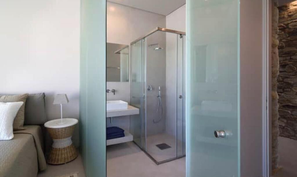 Photo of Bathroom in Ios