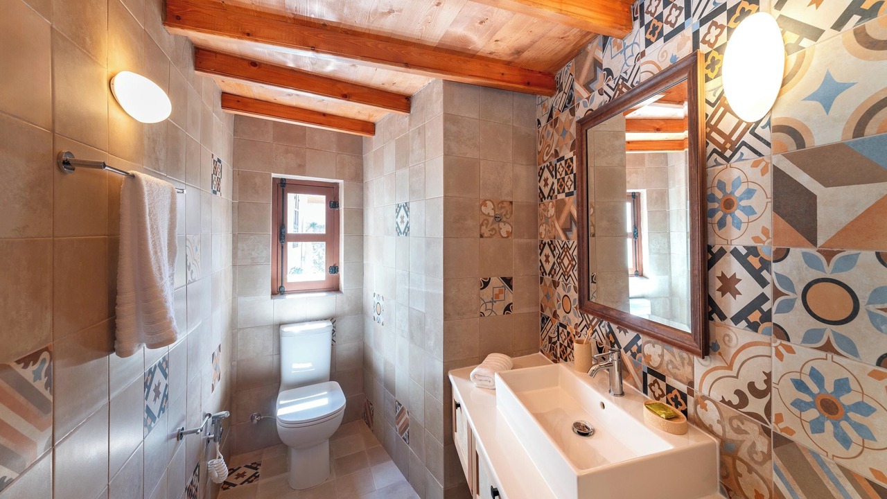 Photo of Bathroom in Rhodes Old Town