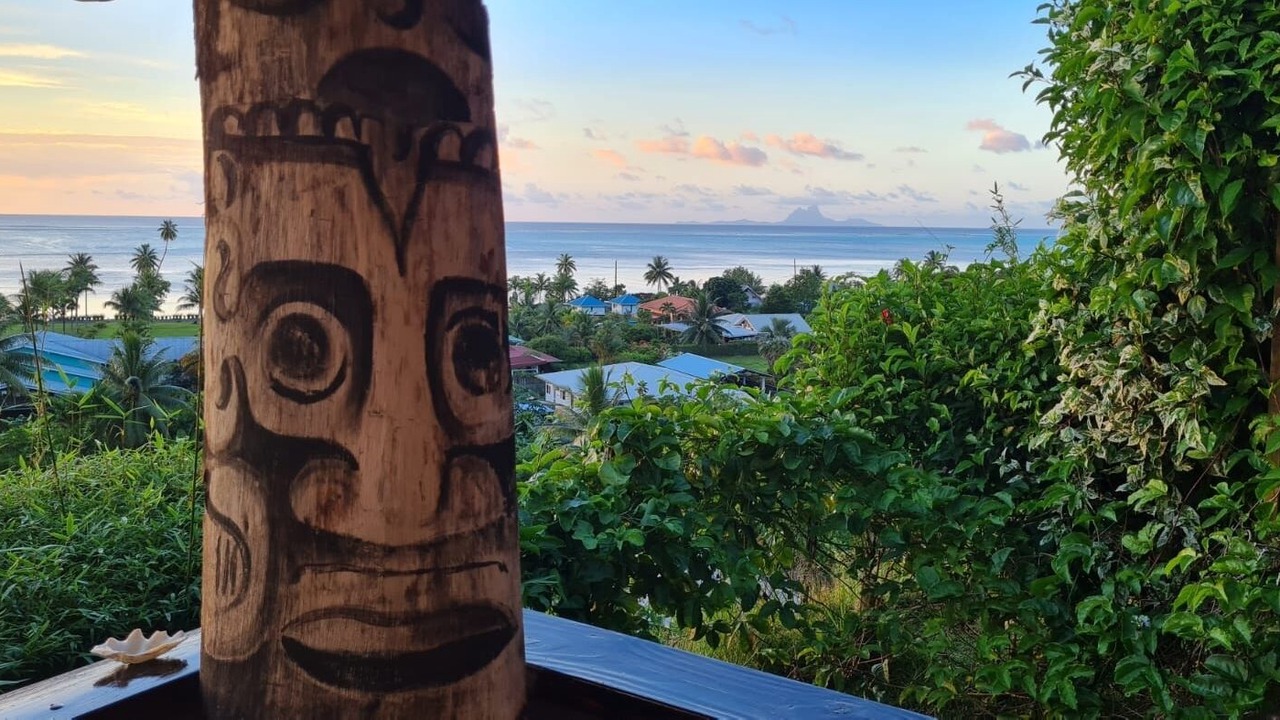 Photo of Outdoor in Teahupoo